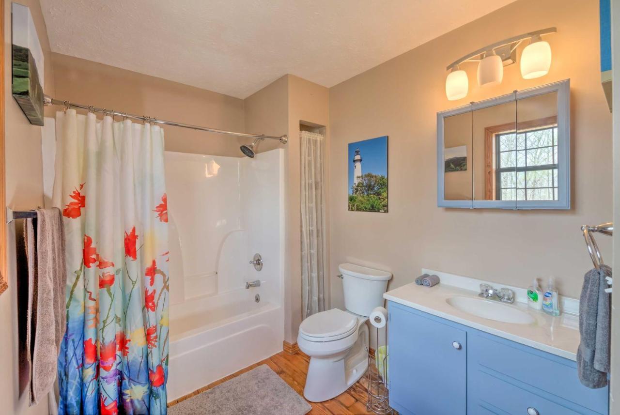 Lake House With Hot Tub And Fire Pit - 1 Mi To Marina! Frogue Extérieur photo